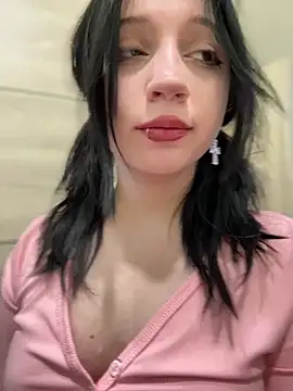 YourLittleDevil online show from 11, 2, 2026