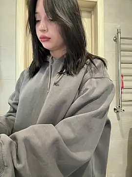 YourLittleDevil online show from 29, 3, 2026