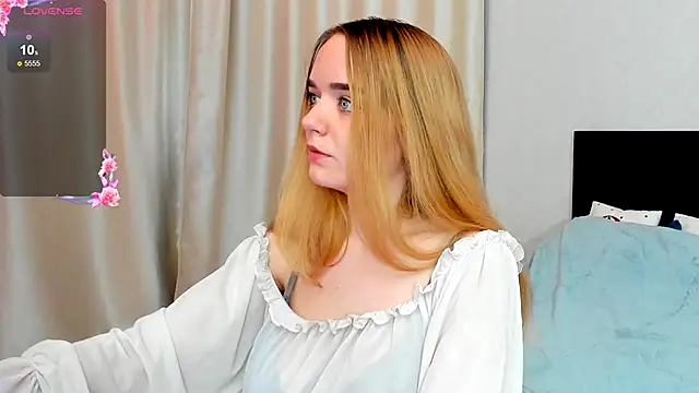 JanetShy online show from 24, 9, 2025