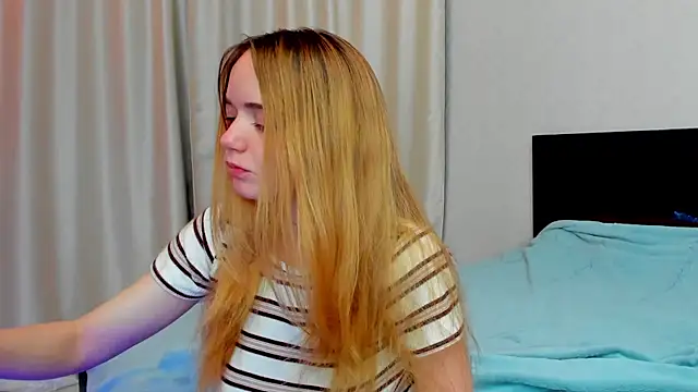 JanetShy online show from 23, 9, 2025