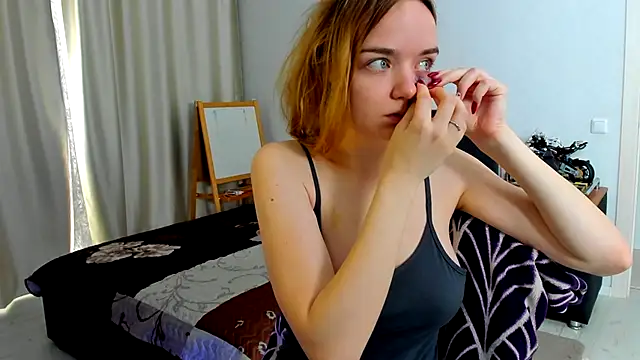 JanetShy online show from 11, 9, 2025