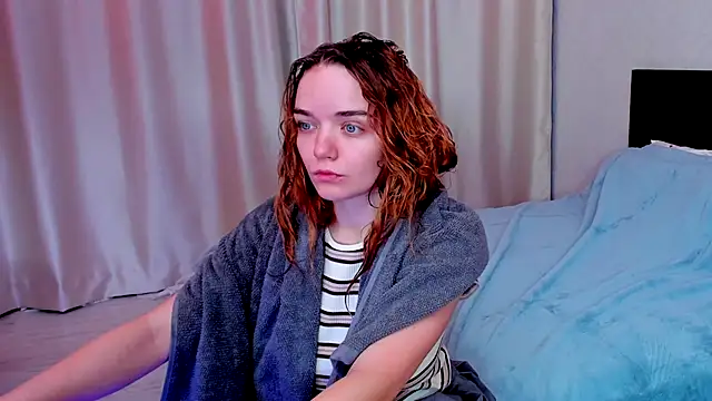 JanetShy online show from 22, 9, 2025