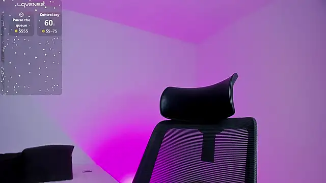 Emilywillis8 online show from 15, 9, 2025