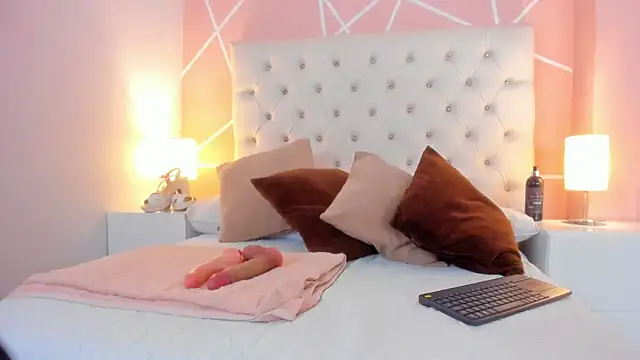 Viictoriia Lopez online show from 29, 9, 2025