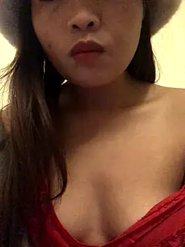 LiLy-0477 online show from 8, 11, 2025