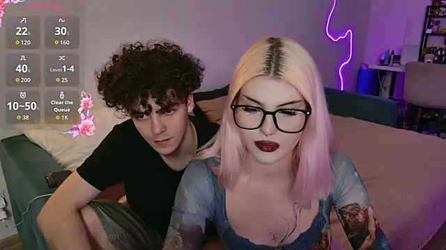 Alice18James online show from 23, 9, 2025