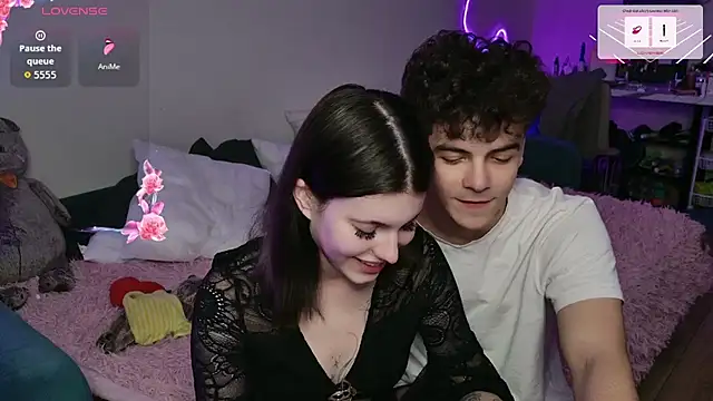 Alice18James online show from 7, 10, 2025