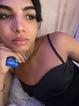 VeronicaSaenzx online show from 5, 12, 2025