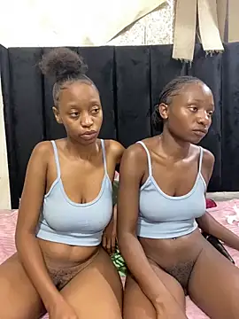 SexyPetitex25 online show from 28, 2, 2026