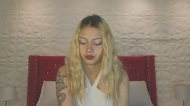 Lucy n pink online show from 11, 10, 2025