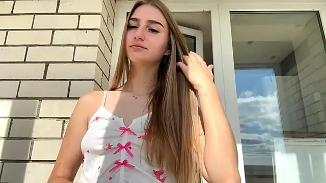 SweetJinny88 online show from 12, 9, 2025