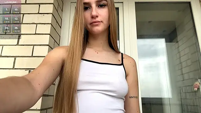 SweetJinny88 online show from 11, 10, 2025