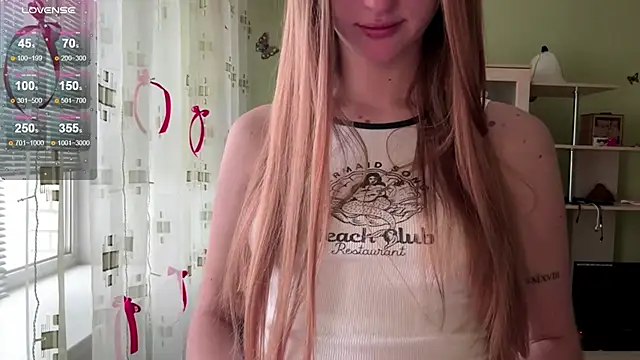 SweetJinny88 online show from 22, 12, 2025