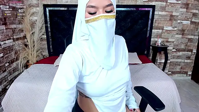 Amal Bakir online show from 19, 12, 2025