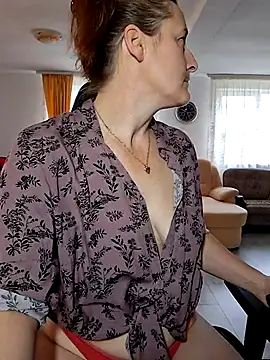 Fluturas2 online show from 27, 11, 2025