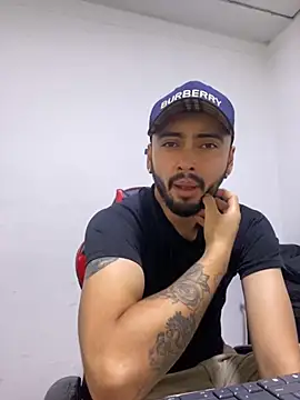 cristopher wallacee online show from 3, 11, 2025