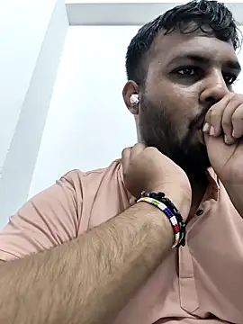 vinay smalldick online show from 22, 4, 2026