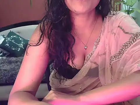 shaalu sharma online show from 5, 12, 2025