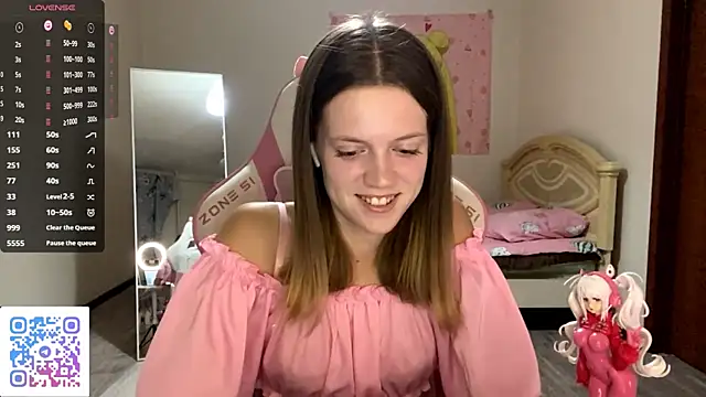 VibeQueenLucy online show from 1, 10, 2025