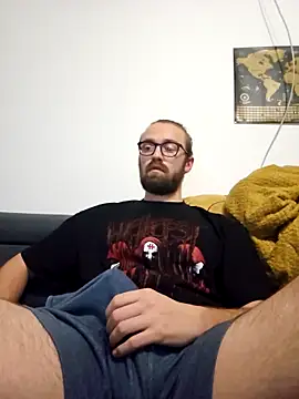 Snapshot of Loopertz chatting on 23, 10, 2025 Loopertz online show from 23, 10, 2025