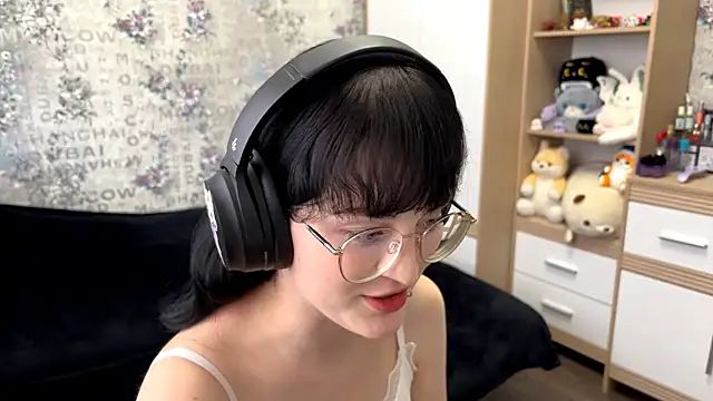 FakeLamb online show from 9, 9, 2025