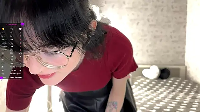 FakeLamb online show from 9, 10, 2025