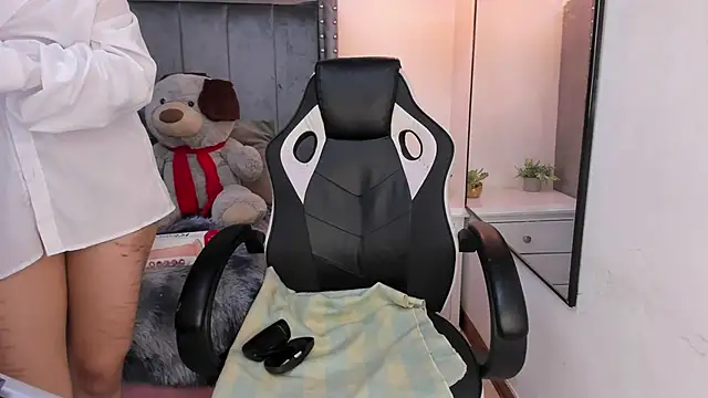 Miyu Komori online show from 28, 3, 2026