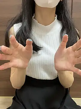 Snapshot of yayoi_jp chatting on 13, 7, 2026 yayoi jp online show from 13, 7, 2026