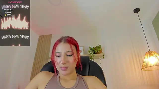 Cristalfoxy  online show from 8, 1, 2026