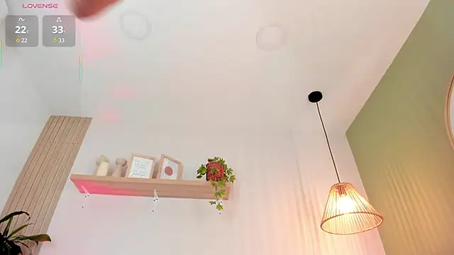 Cristalfoxy  online show from 7, 11, 2025