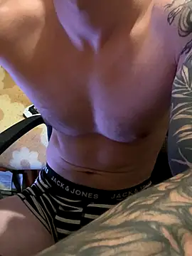 fronkie9384 online show from 17, 9, 2025