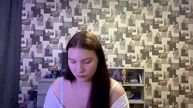 SwiiSweet online show from 9, 9, 2025