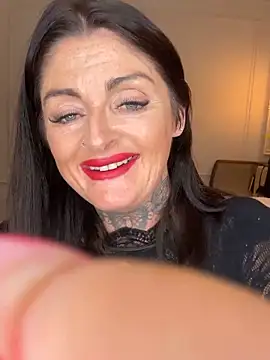 IrishmilfAnna online show from 6, 5, 2026