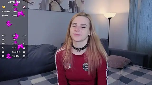 Snapshot of HelenMartines chatting on 23, 10, 2025 HelenMartines online show from 23, 10, 2025