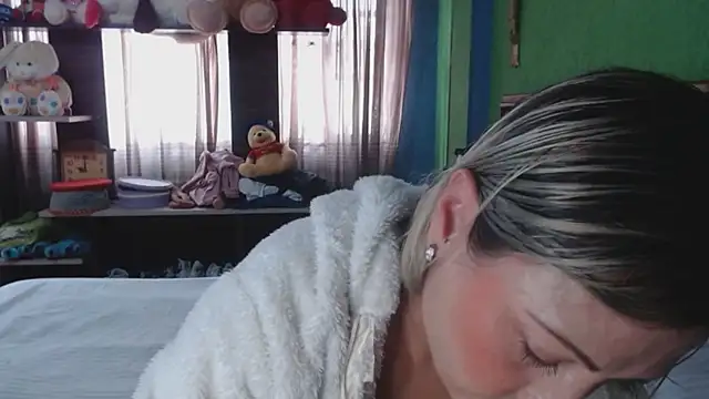  Charlize theron  online show from 1, 12, 2025