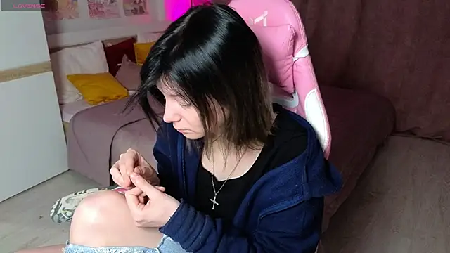 EllinEverly online show from 8, 3, 2026