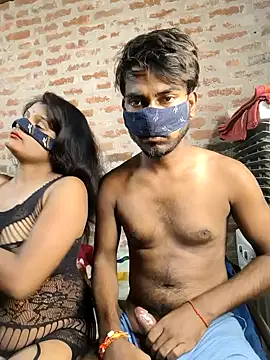 sexy-couple77 online show from 19, 10, 2025