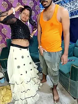 sexy-couple77 online show from 28, 9, 2025