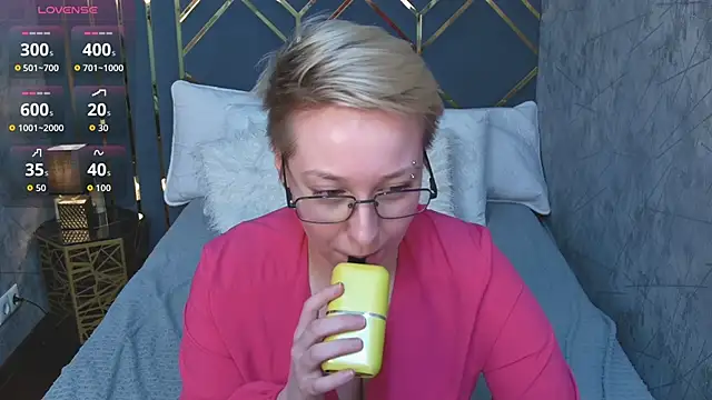 AlexandraGreen online show from 8, 2, 2026