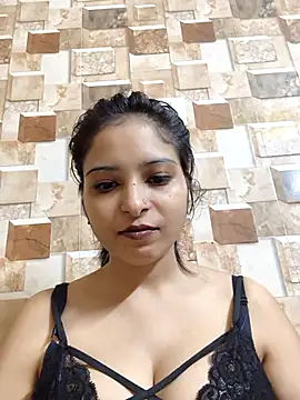 Snapshot of QUEEN-ADITI chatting on 1, 12, 2025 QUEEN-ADITI online show from 1, 12, 2025