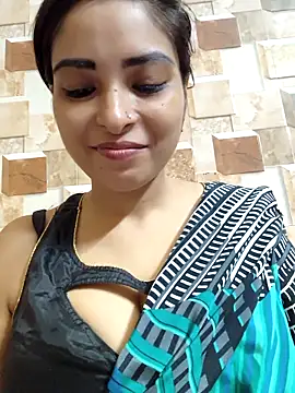 Snapshot of QUEEN-ADITI chatting on 6, 10, 2025 QUEEN-ADITI online show from 6, 10, 2025