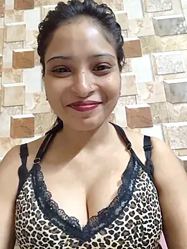 Snapshot of QUEEN-ADITI chatting on 24, 11, 2025 QUEEN-ADITI online show from 24, 11, 2025