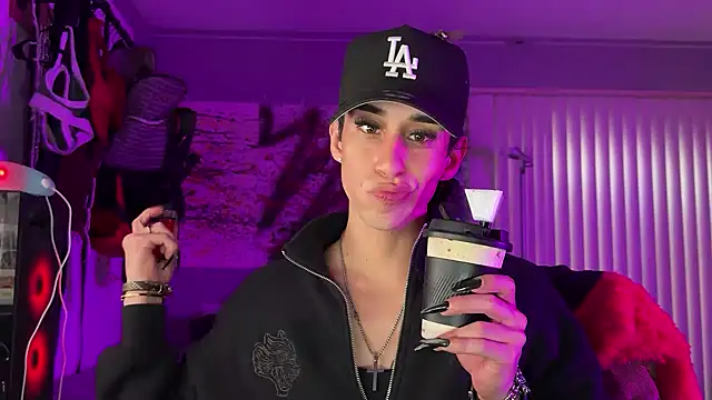 xoFrankie online show from 5, 1, 2026