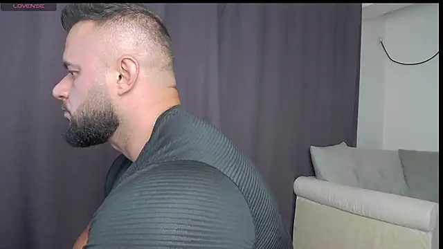 Snapshot of RickyMiami1 chatting on 17, 7, 2026 RickyMiami1 online show from 17, 7, 2026
