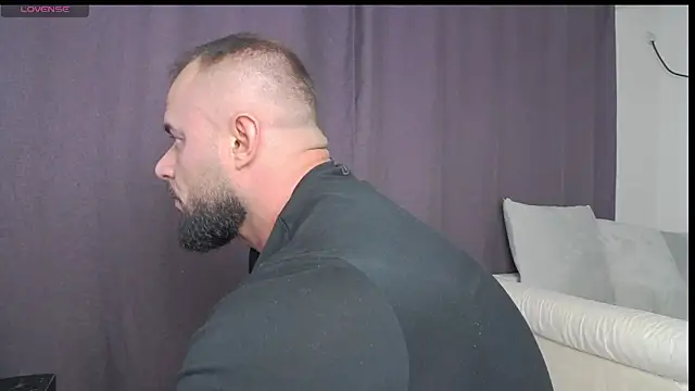 RickyMiami1 online show from 2, 10, 2025