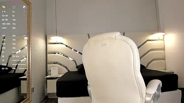 Julieth Rojas online show from 23, 9, 2025