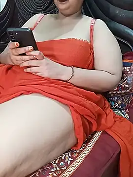 Snapshot of Tanisha-Chy chatting on 22, 6, 2026 Tanisha-Chy online show from 22, 6, 2026