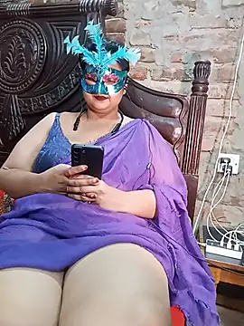 Snapshot of Tanisha-Chy chatting on 12, 7, 2026 Tanisha-Chy online show from 12, 7, 2026