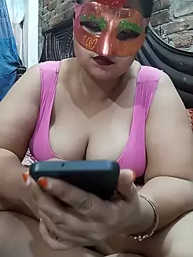 Snapshot of Tanisha-Chy chatting on 21, 6, 2026 Tanisha-Chy online show from 21, 6, 2026