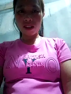 Snapshot of laveder-00 chatting on 10, 9, 2025 laveder-00 online show from 10, 9, 2025